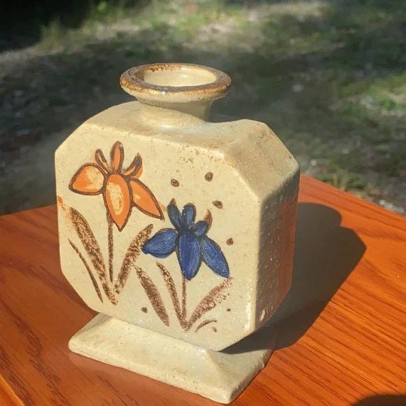 Vintage 💐 MCM Stoneware 70’s Small Floral Bud Vase Kitschy Home Accent Decor - Picture 2 of 16